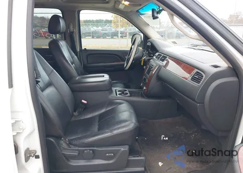 2009 Chevrolet Tahoe Hybrid from USA, damaged, VIN 1GNFK13509R277748